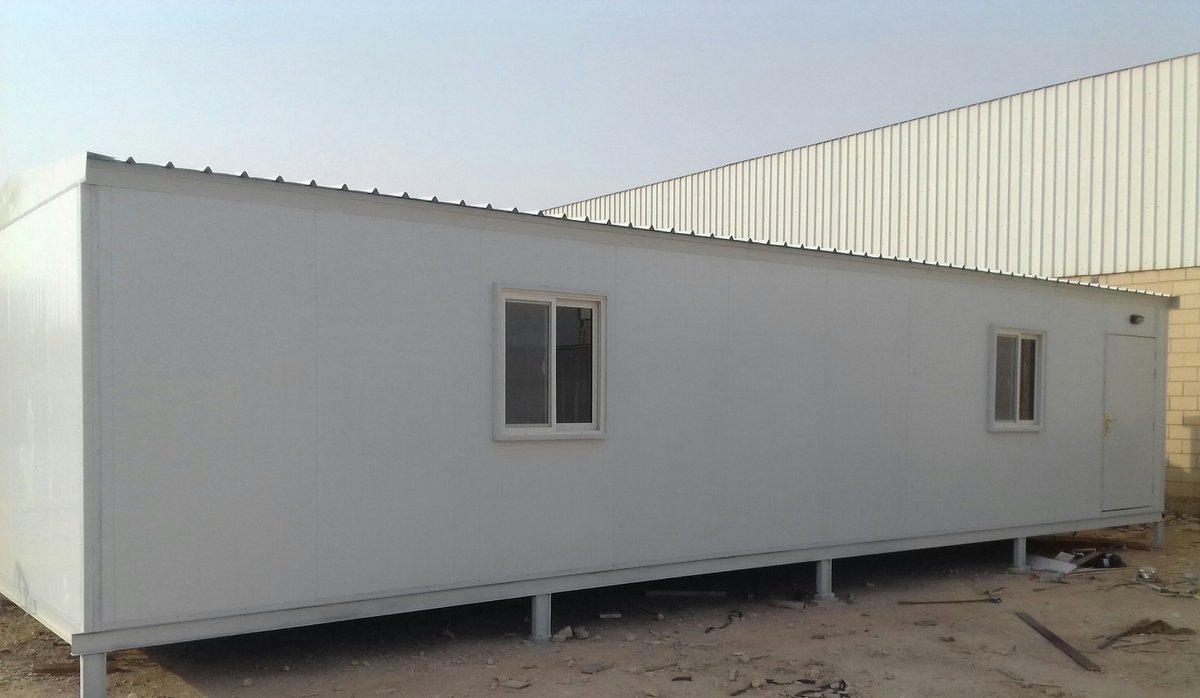 🏗️ تركيب ساندوتش بانل (Sandwich Panel): الحل العصري للعزل والبناء السريع